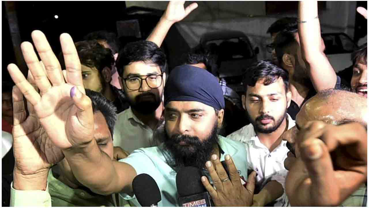 Arrest Warrant for Bagga | బీజేపీ నేత తేజింద‌ర్ బ‌గ్గా అరెస్ట్‌కు వారంట్‌.. !