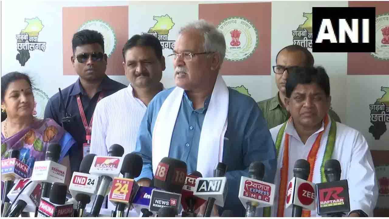 మ‌తం పేరుతో కాషాయ పార్టీ ఓట్ల వేట : భూపేష్ బ‌ఘేల్