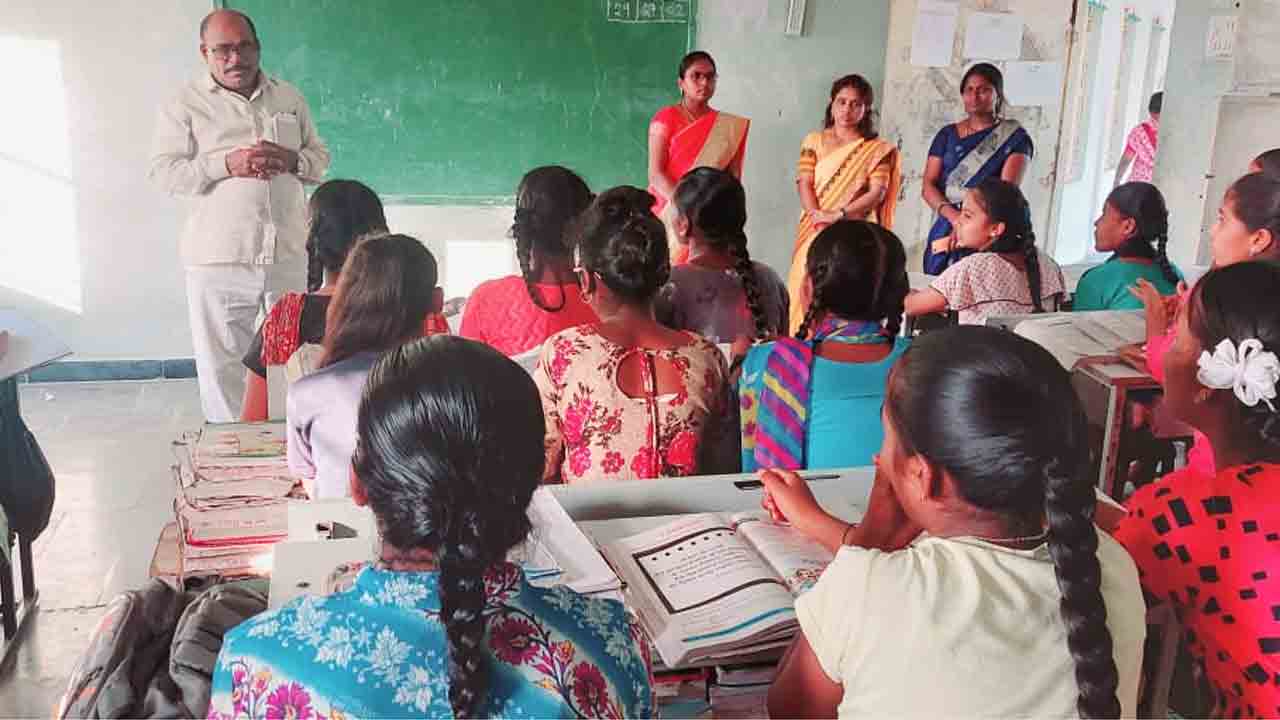 ఇక జూనియర్‌ కళాశాలగా.. చేర్యాల కస్తూర్బా గాంధీ విద్యాలయం