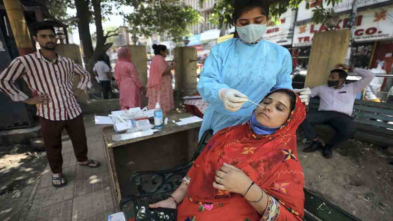 దేశంలో కొత్తగా 3805 కరోనా కేసులు