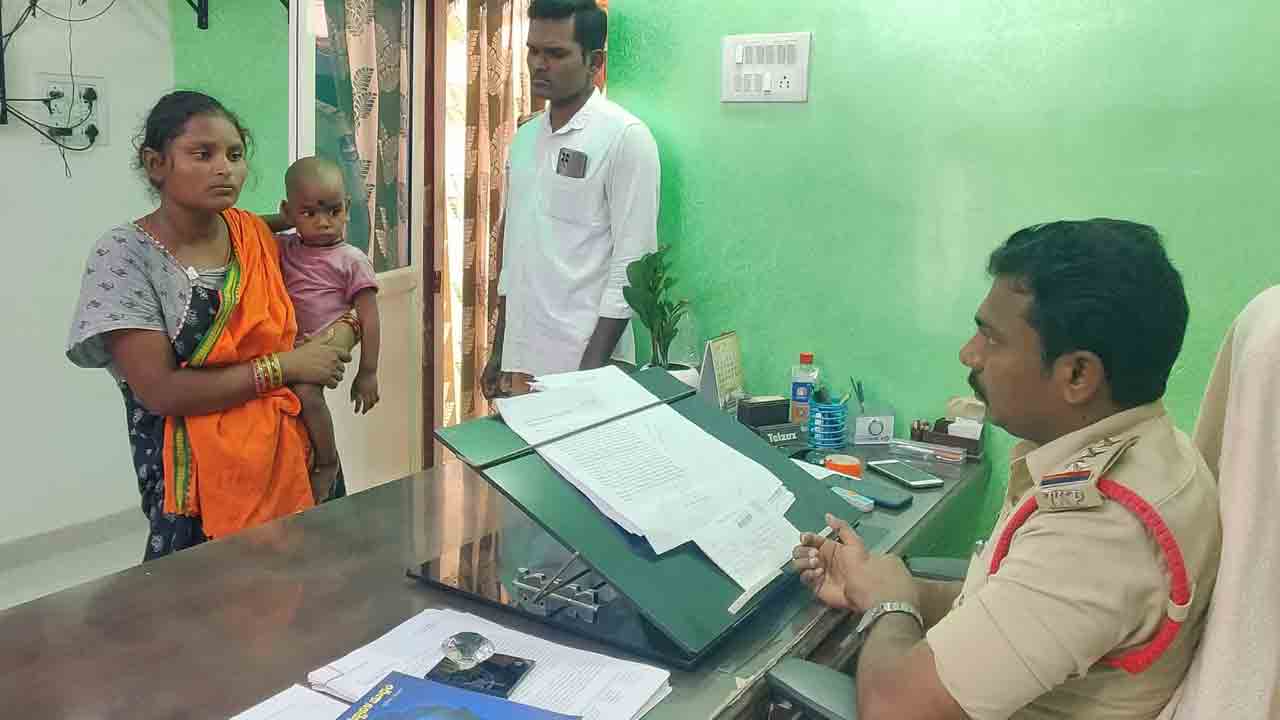 Crime news | రాజన్న ఆలయం వద్ద బాలుడి అపహరణ