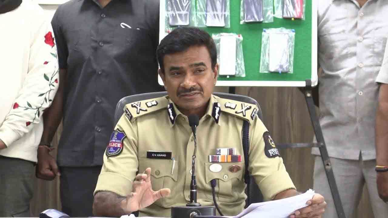 డ్రగ్స్‌ వినియోగదారులపై నిరంతర నిఘా‌: సీపీ సీవీ ఆనంద్‌