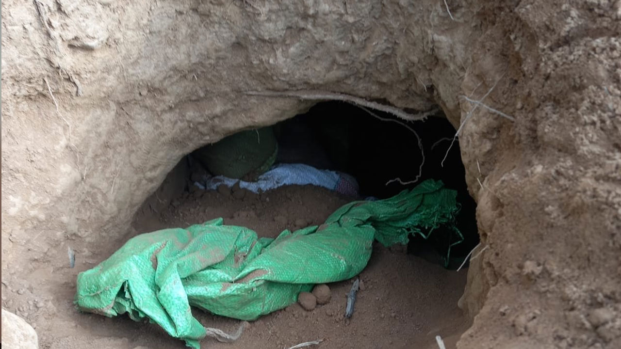 బార్డ‌ర్‌లో బ‌య‌ట‌ప‌డ్డ సొరంగం.. అల‌ర్ట్ అయిన ఆర్మీ