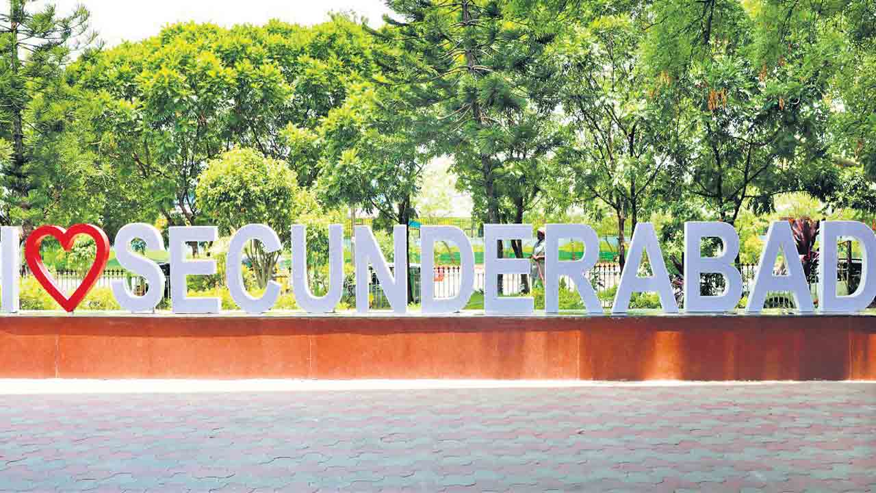 నగరంలో సెల్ఫీ పాయింట్‌