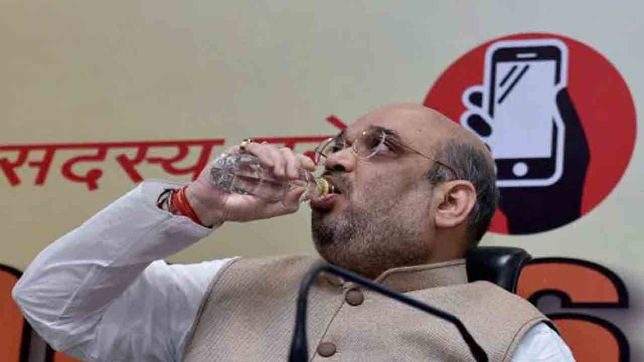 అమిత్‌ షా తాగే నీళ్లు లీటరు రూ.850