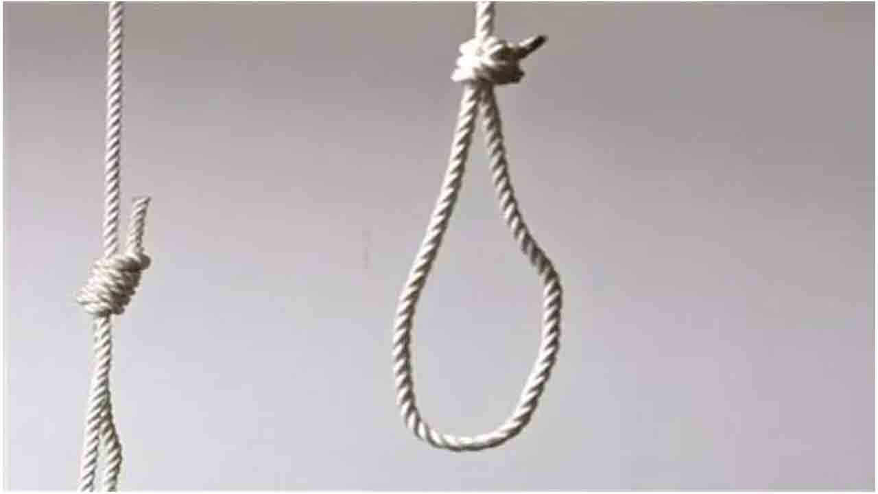 మంత్రి కోడ‌లు బ‌ల‌వన్మ‌ర‌ణం