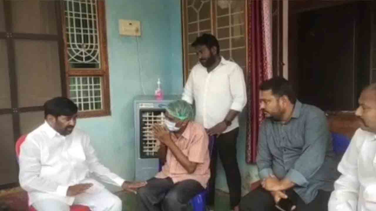 మానవత్వం చాటుకున్న మంత్రి జగదీష్ రెడ్డి..కాంగ్రెస్‌ నేతకు ఉచిత వైద్యం