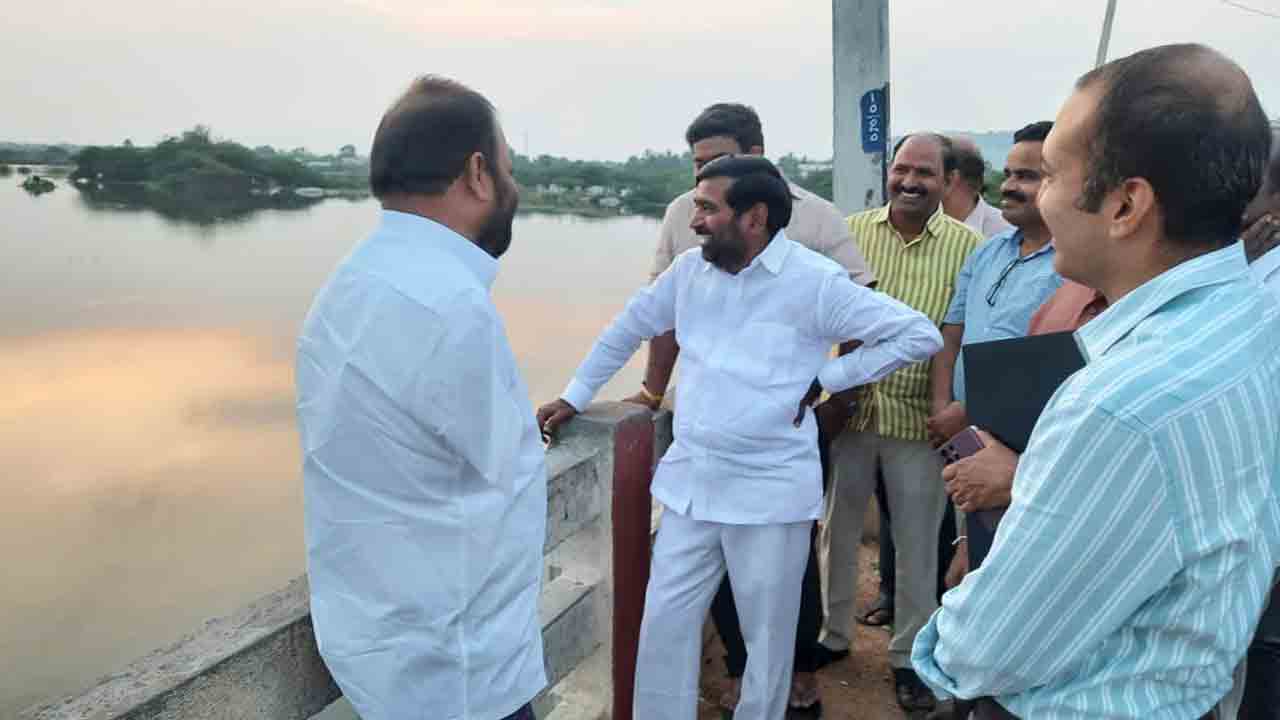 నల్లగొండ పట్టణంలో మంత్రి జగదీష్ రెడ్డి సుడిగాలి పర్యటన