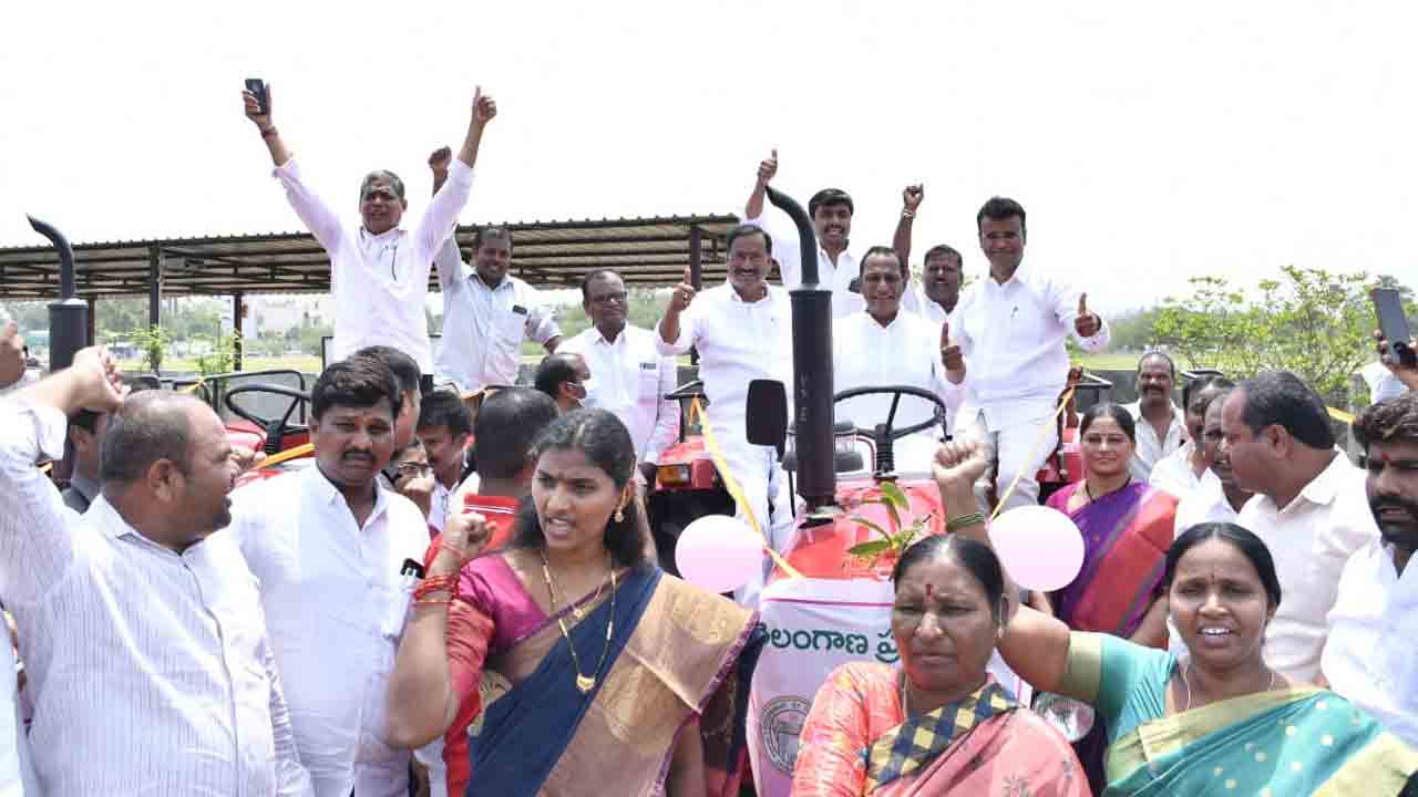 అంబేద్కర్‌ కలలను సాకారం చేస్తున్న ప్రభుత్వం : మంత్రి మల్లారెడ్డి