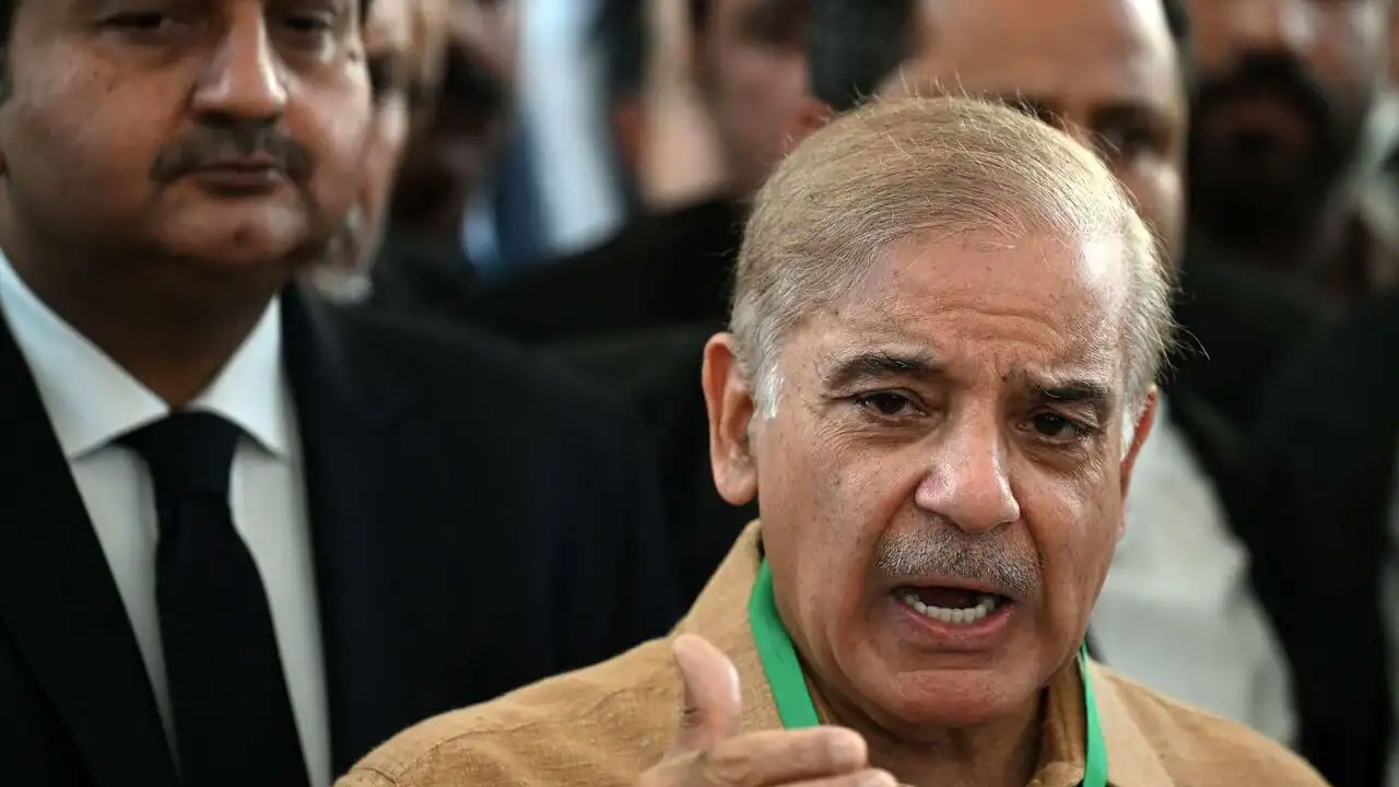 ప్ర‌ధాని ప్ర‌సంగం క‌వ‌ర్ చేయ‌లేద‌ని 17 మంది సిబ్బందిపై  వేటేసిన ఛాన‌ల్