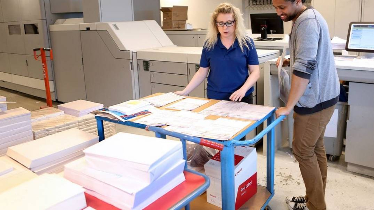 పాఠ్య పుస్తకాల ముద్రణకు కాగితం సిద్ధం