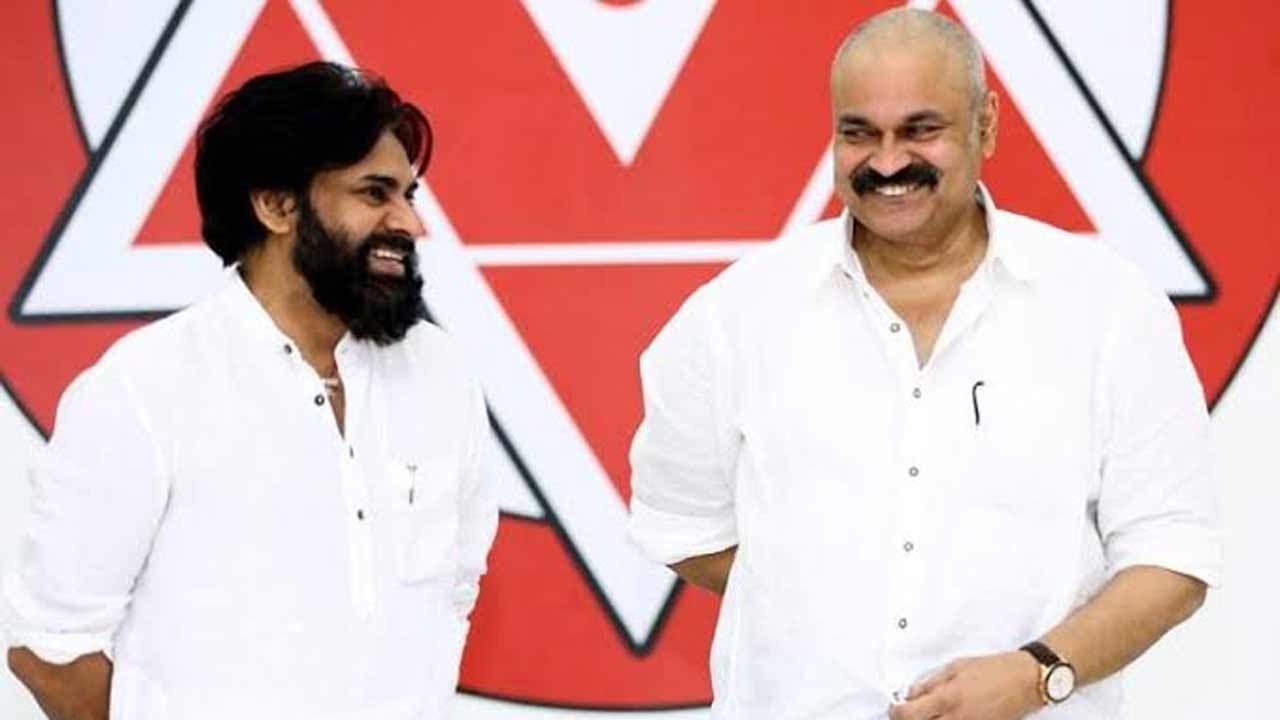 రంగంలోకి మెగా బ్ర‌ద‌ర్‌.. జ‌న‌సేనానికి మ‌ద్ద‌తుగా ఉత్త‌రాంధ్ర‌లో నాగ‌బాబు ప‌ర్య‌ట‌న‌