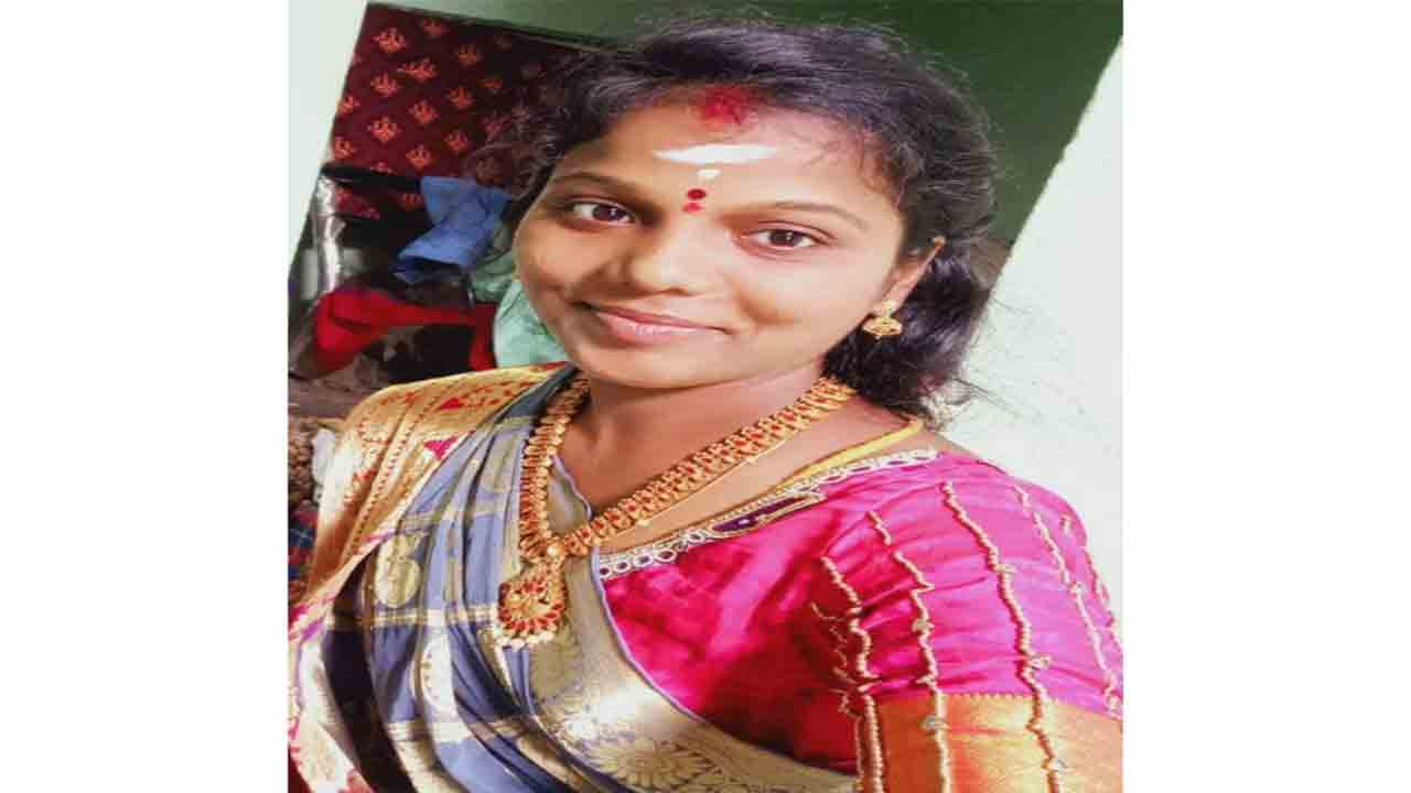 భ‌ర్త ఇంట్లో మరుగుదొడ్డి లేద‌ని మ‌హిళ బ‌ల‌వ‌న్మ‌ర‌ణం