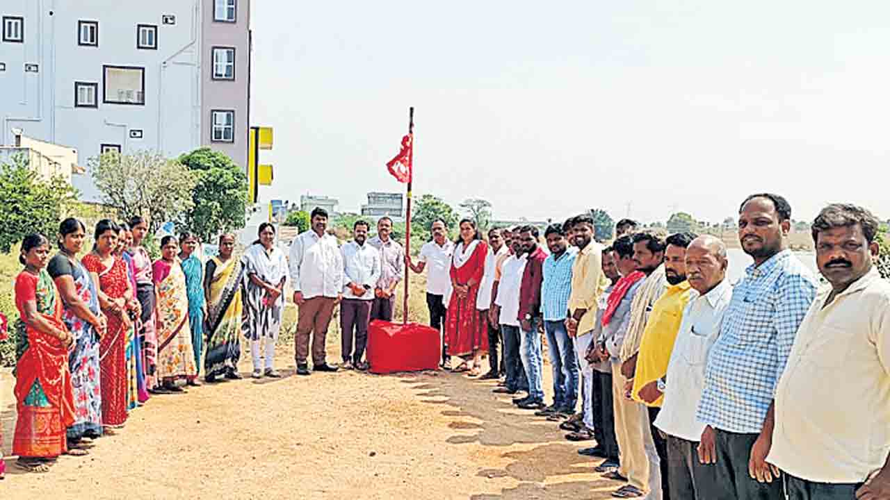 త్యాగాల ఫలితమే మే డే