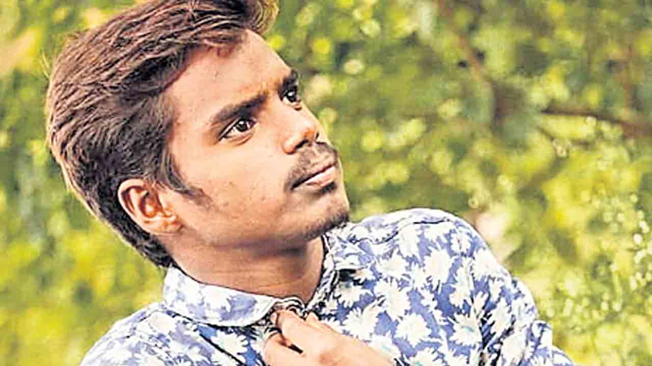 విషాద ఛాయలు
