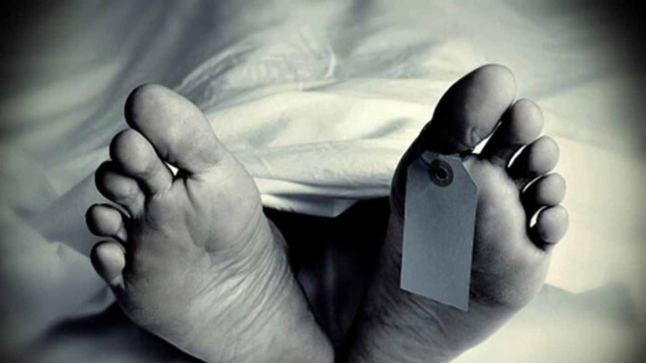 సెప్టిక్ ట్యాంక్ క్లీన్‌చేస్తూ ఒక‌రి మృతి