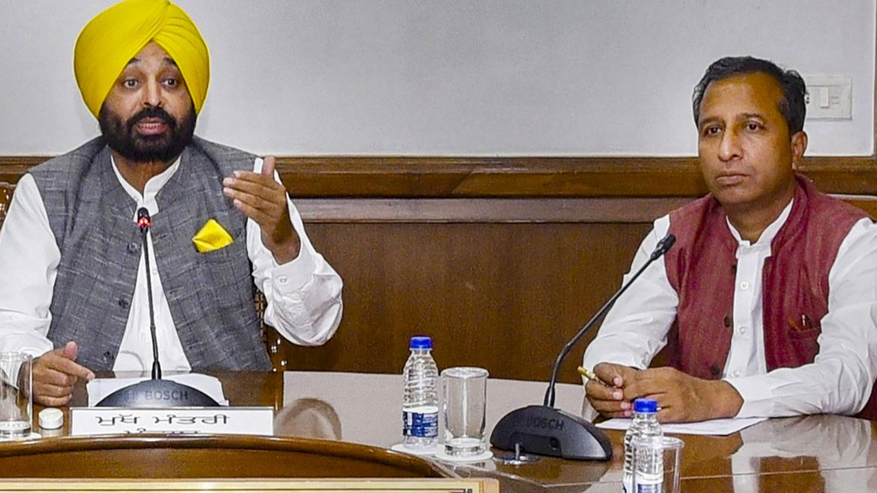 58 కోట్ల ప్రాజెక్ట్‌.. కోటి లంచం.. 6 వాట్సాప్ కాల్స్‌.. ఇలా ఇరుక్కుపోయిన పంజాబ్ మంత్రి