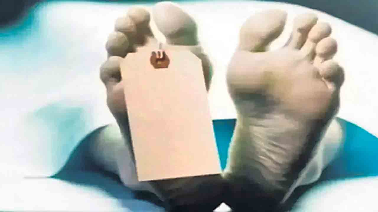 అత్తారింట్లో మరుగుదొడ్డి లేదని ఆత్మహత్య