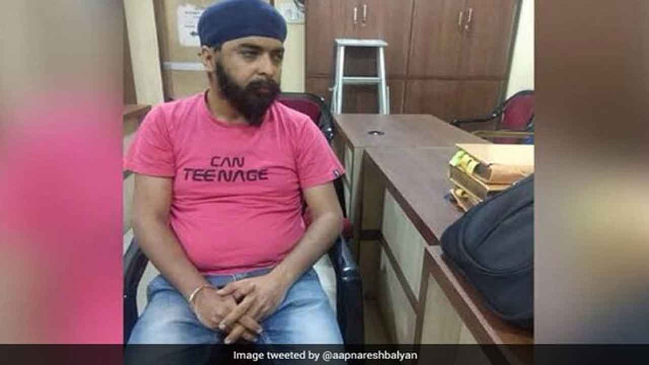 బీజేపీ నేత త‌జింద‌ర్ అరెస్టు.. పంజాబ్ తీసుకెళ్తుంటే అడ్డుకున్న హ‌ర్యానా