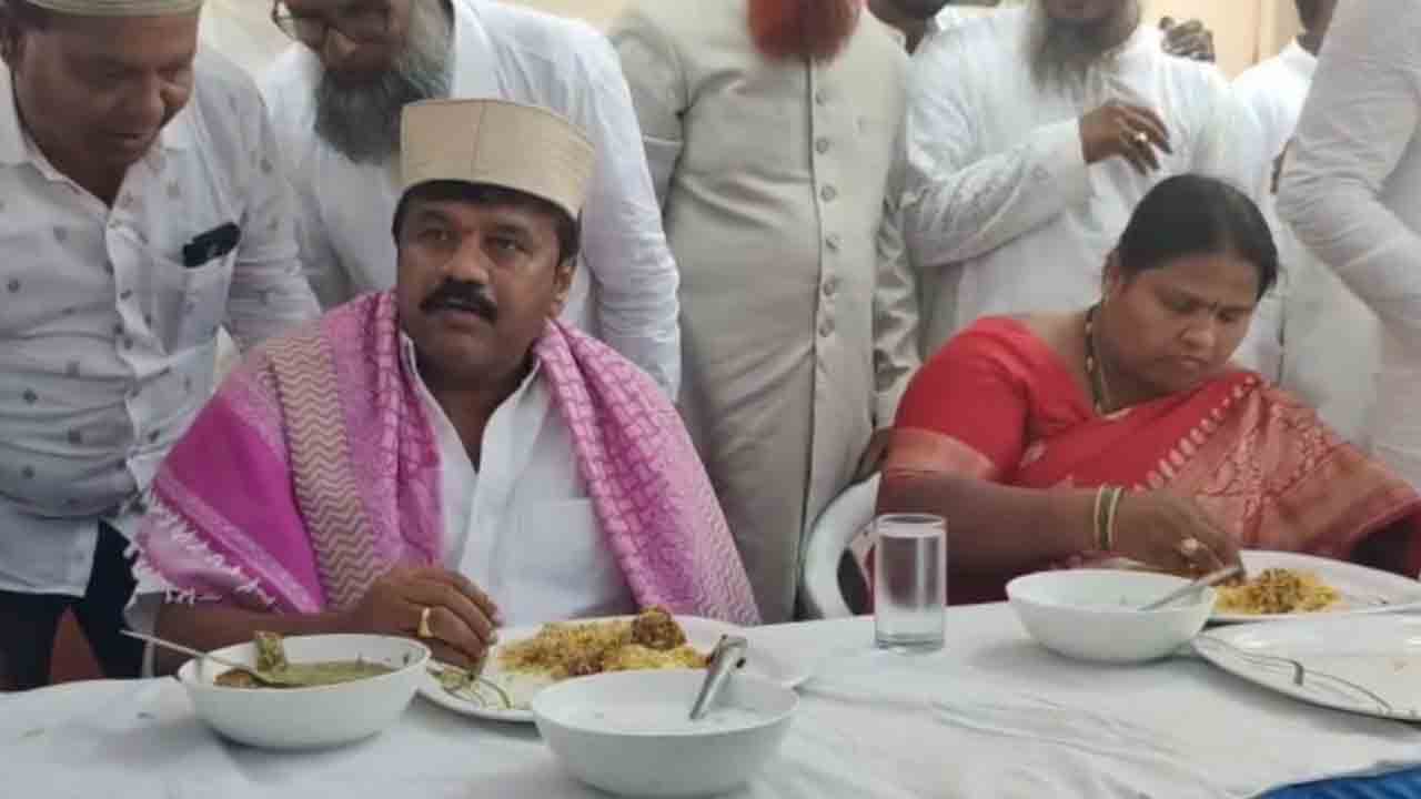 రంజాన్ విందుకు హాజరైన మంత్రి తలసాని