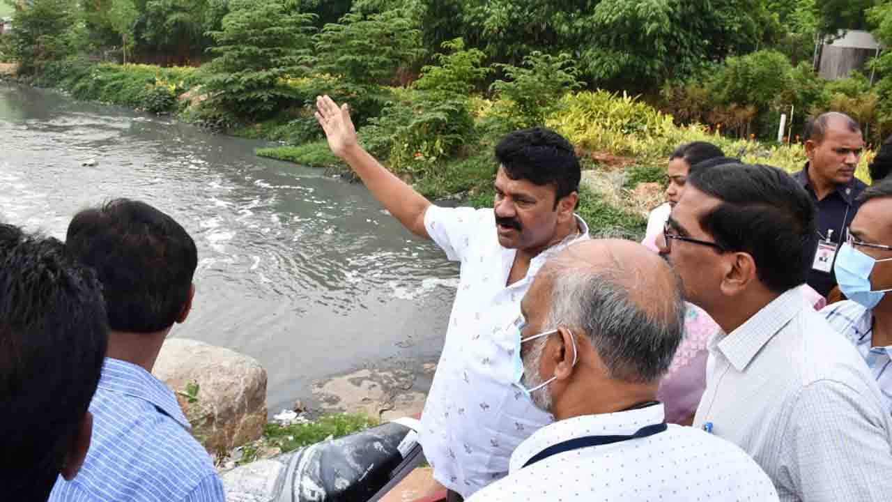 ముంపు సమస్యకు శాశ్వత పరిష్కారం : మంత్రి తలసాని