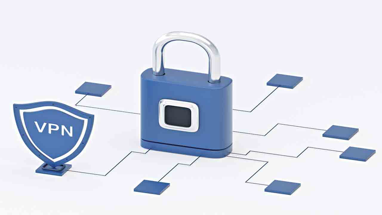 విమర్శకులే టార్గెట్‌.. కస్టమర్ల డాటా ఐదేండ్ల పాటు నిల్వకు ఆదేశం