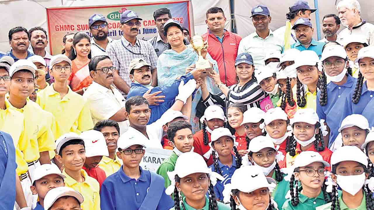 సిటీలో 450 క్రీడాప్రాంగణాలు