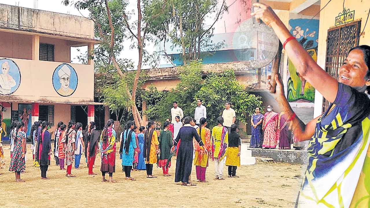 మోగిన బడి గంట