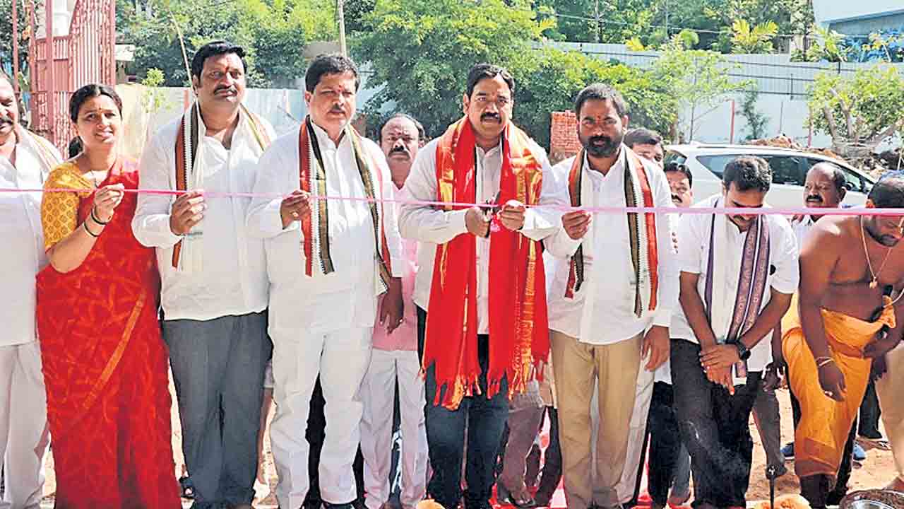 గ్రామదేవత ఆలయాభివృద్ధికి కృషి