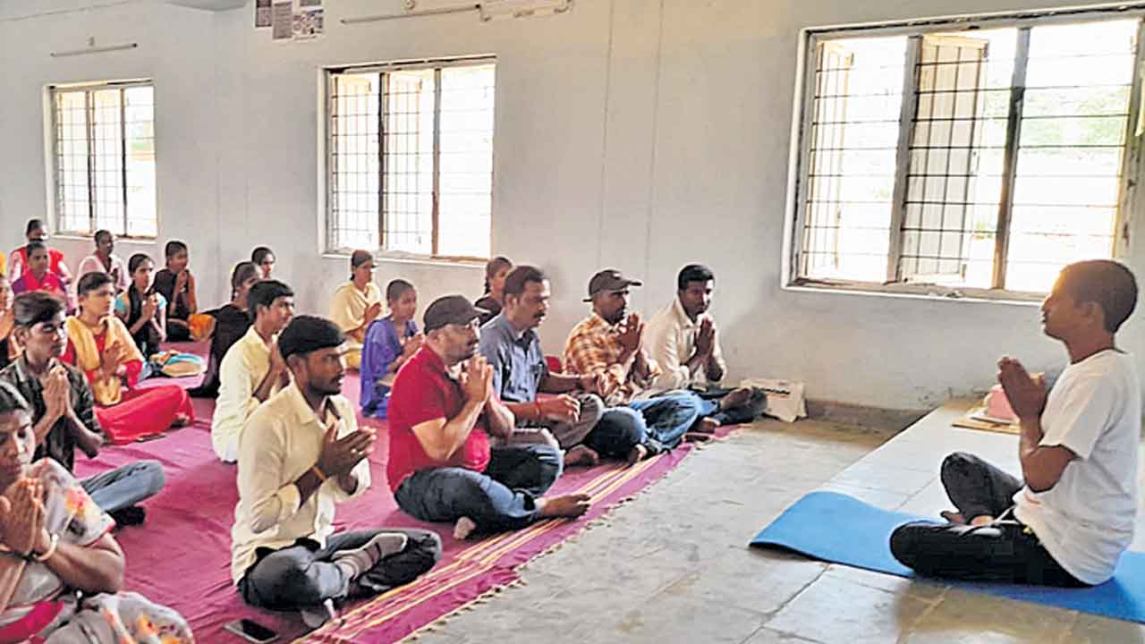 యోగాతో సంపూర్ణ ఆరోగ్యం