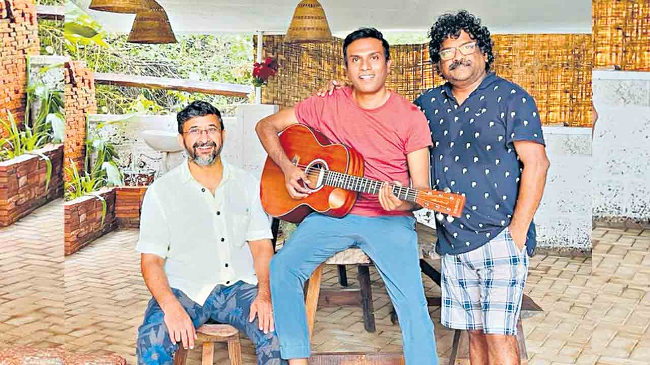 చార్ట్‌ బస్టర్స్‌ కోసం