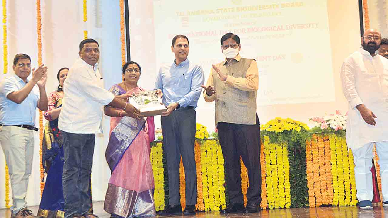 ముక్రా(కే) పంచాయతీకి మరో అవార్డు