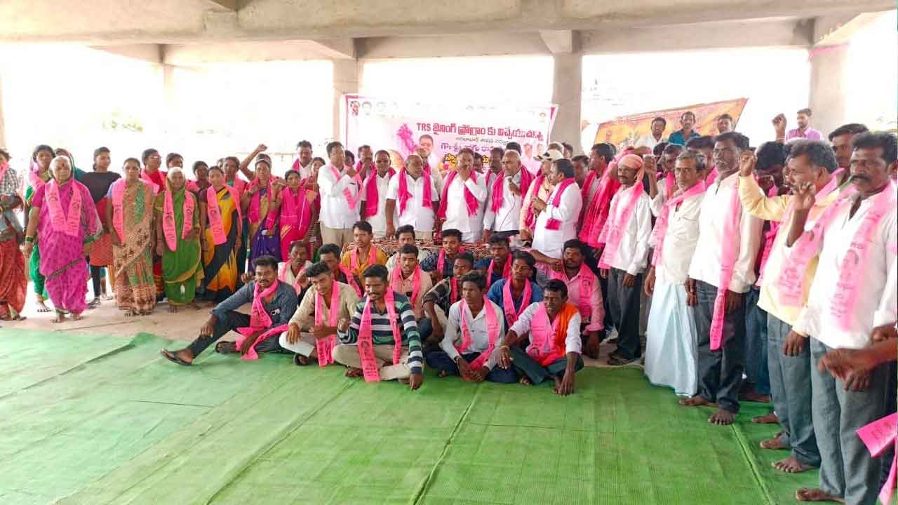 ఉపాధి కూలీలను కేంద్రం విస్మరిస్తోంది