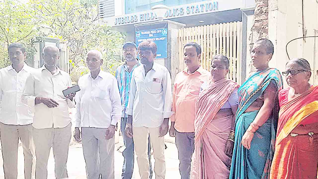 అర్ధరాత్రి దాటిన తర్వాత బిర్యానీ విక్రయాలు