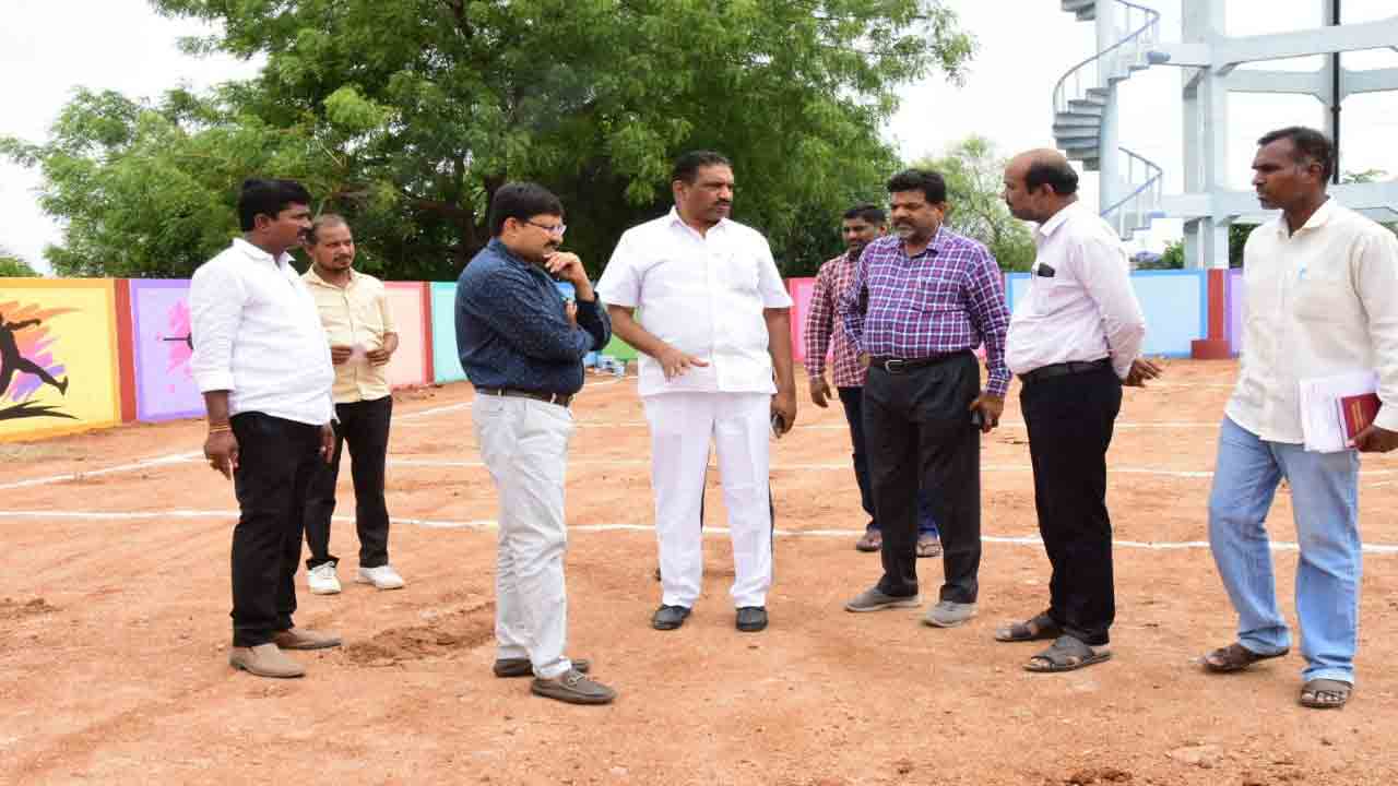 కన్నారంలో 180 క్రీడా ప్రాంగణాలు