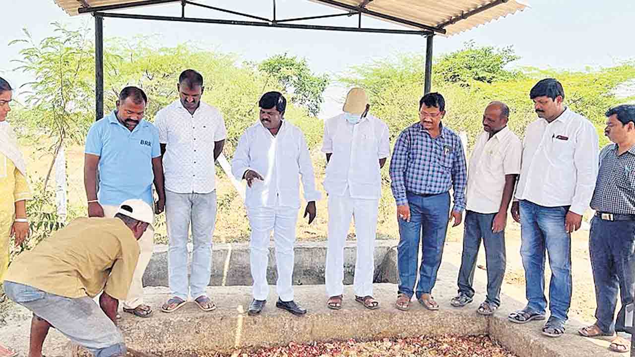 పట్టణ, పల్లె ప్రగతితో శుభ్రంగా గ్రామాలు