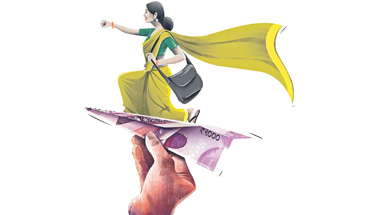 అతివకు అండగా..