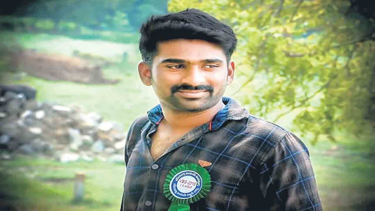 వాటర్‌ ట్యాంక్‌ పైపులో పడి కార్మికుడి మృతి