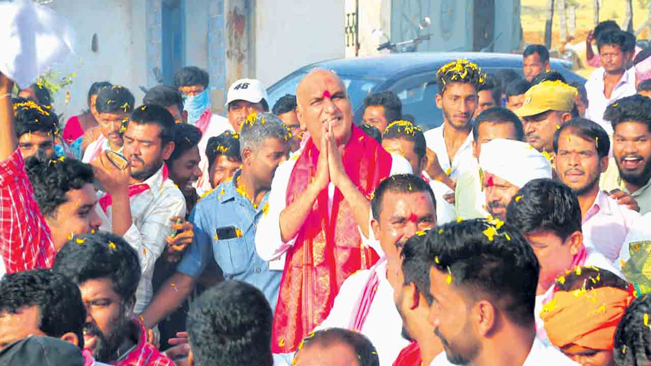 సీఎం కేసీఆర్‌ పాలనలో బంగారు పంటలు