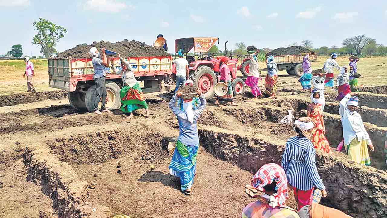 పనిదినాలు.. మూణ్నెళ్లే..!