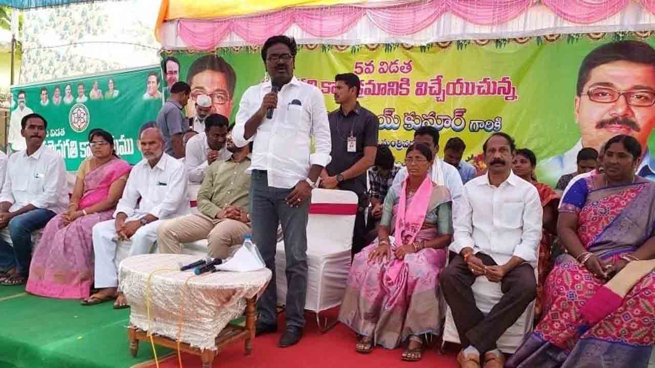 ప్రగతి బాటలో ‘పల్లె.. పట్టణం’