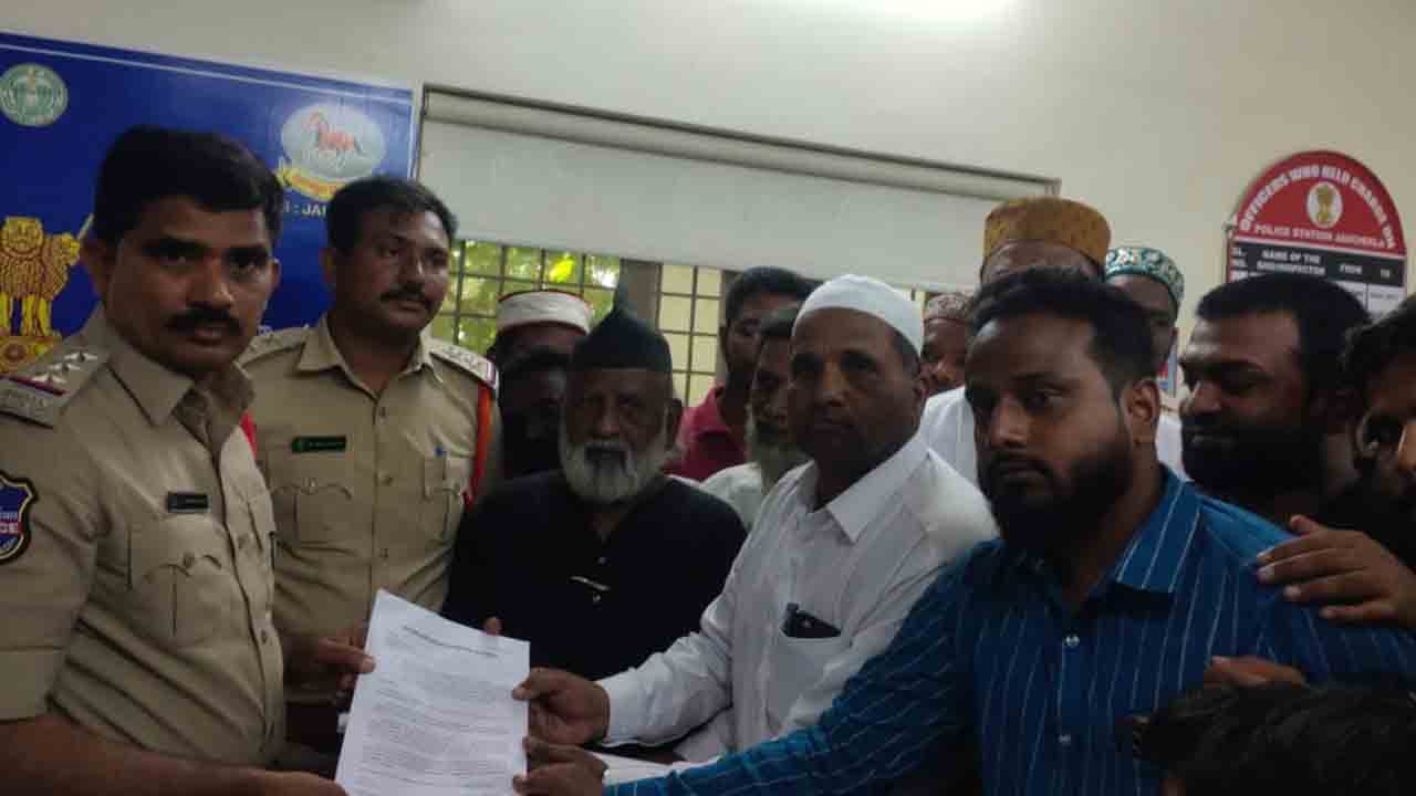 బీజేపీ ఎమ్మెల్యే రాజాసింగ్‌పై ఫిర్యాదు