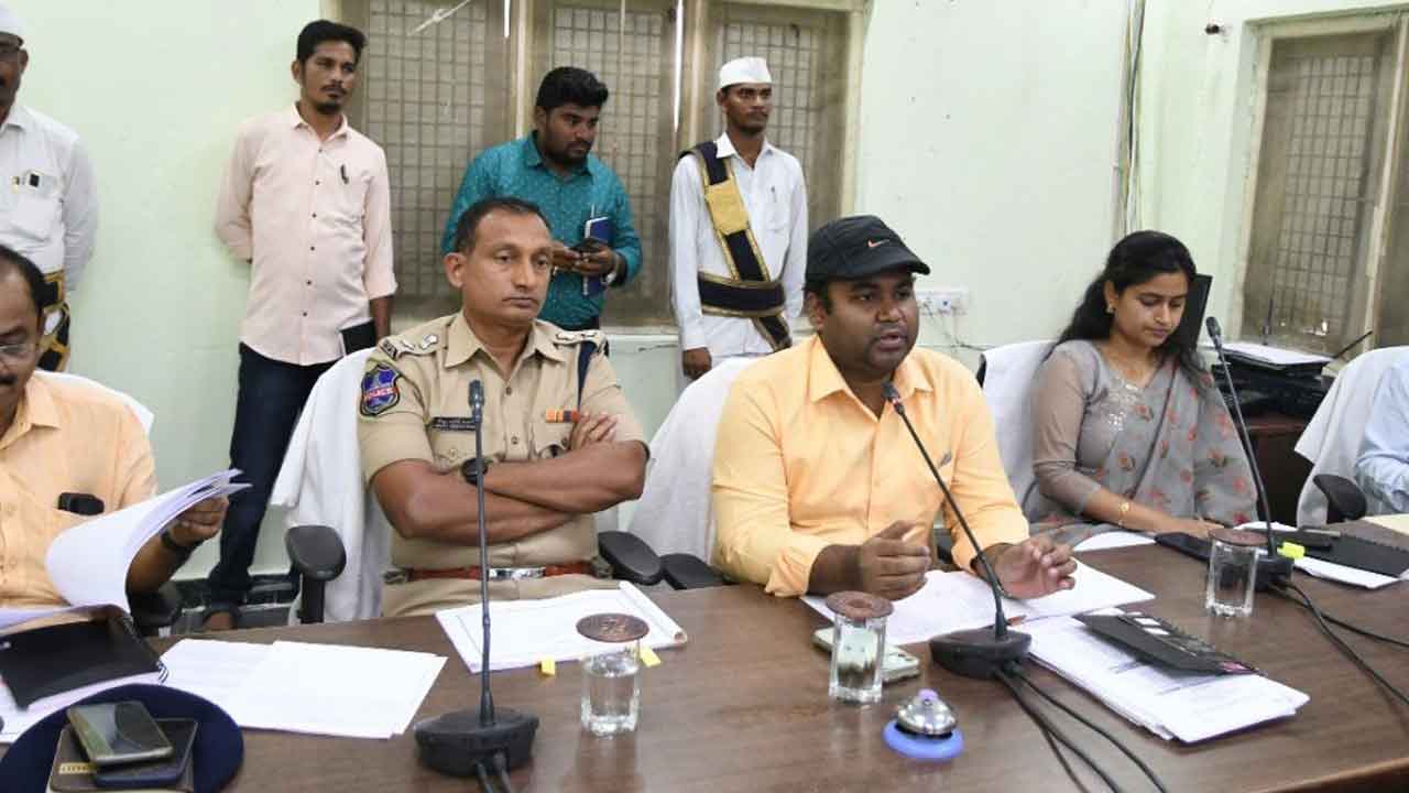 ఎస్సీ, ఎస్టీ అట్రాసిటీ కేసులు త్వరగా పరిష్కరించాలి