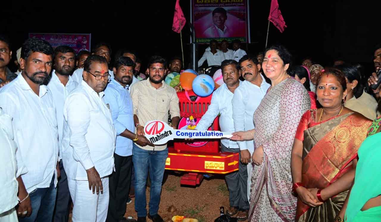 గిరిజన వికాసానికి పెద్దపీట