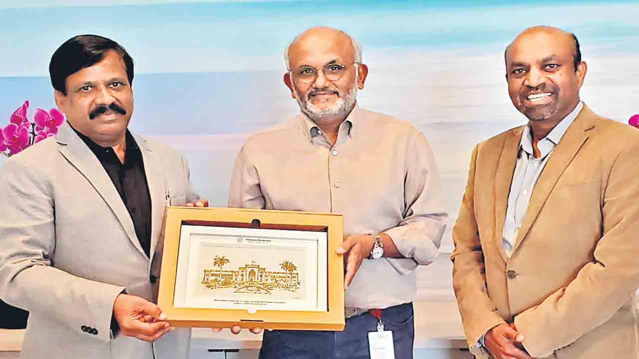 ఓయూలో అడోబి రిసెర్చ్‌, ట్రైనింగ్‌ కేంద్రం