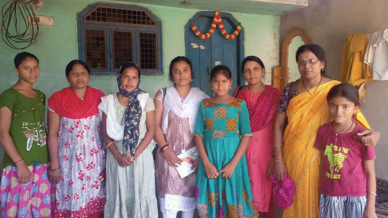 బడి బాటకు వేళాయె..