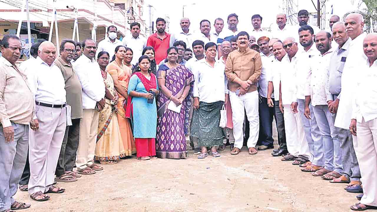 ప్రజల రవాణా సౌకర్యం కోసం బ్రిడ్జి నిర్మాణం