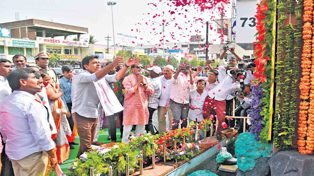 దేశానికే తెలంగాణ కరదీపిక