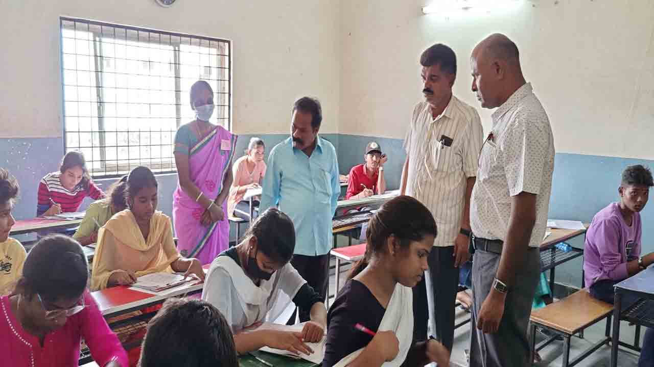 ప్రశాంతంగా గురుకుల ప్రవేశ పరీక్ష