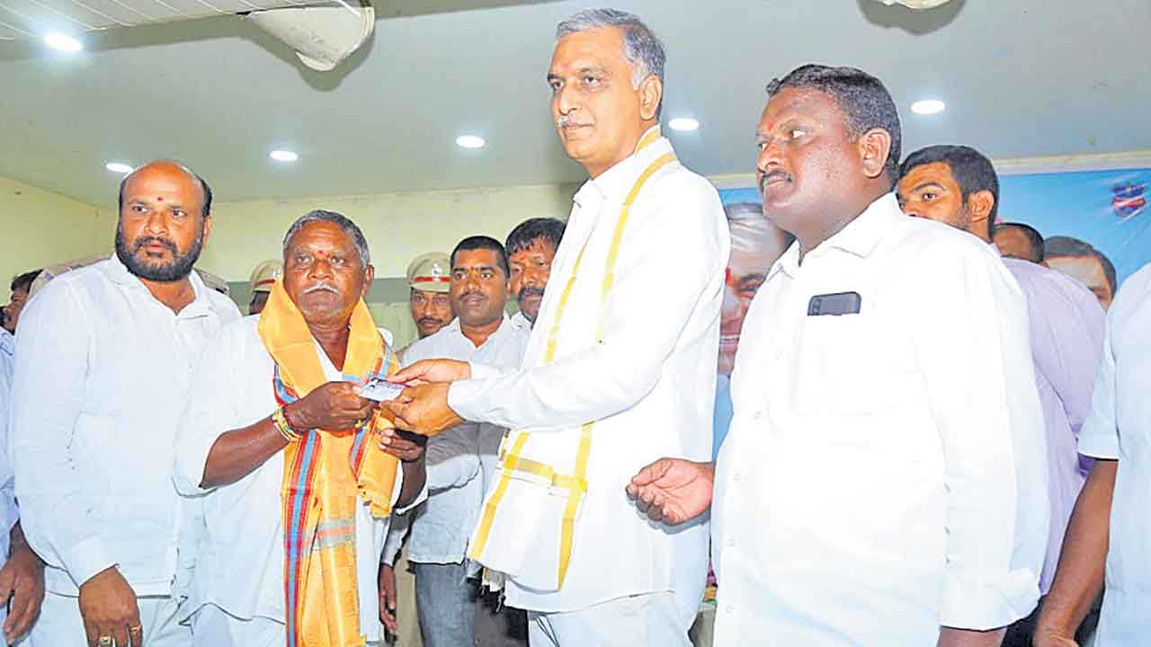 గీత కార్మికులకు అండగా ప్రభుత్వం